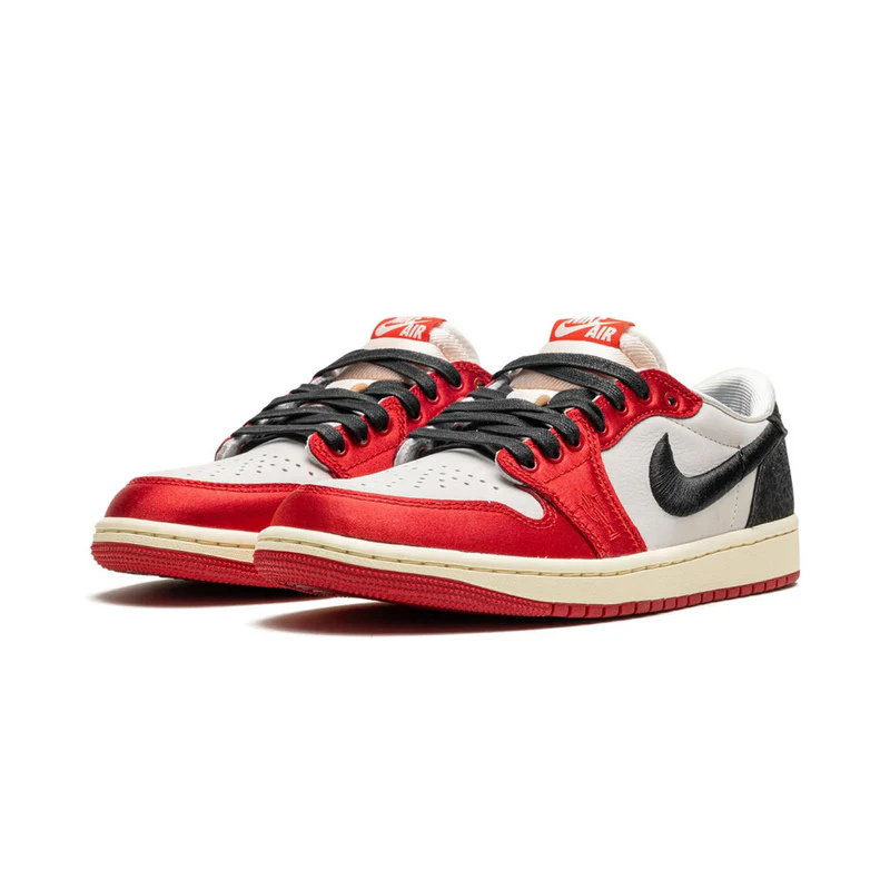 Air Jordan 1 Retro Low OG Trophy Room Away