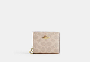 Snap Wallet In Signature Chenille - Gold/Sand/Chalk