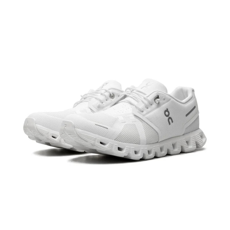On Running Cloud 5 All White