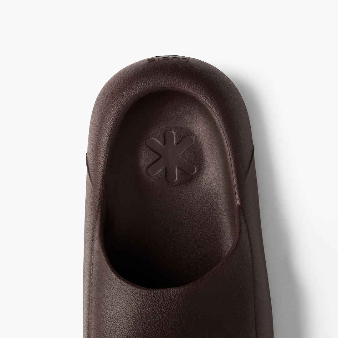 Brown Ludic Sliders with EVA footbed for enhanced relaxation