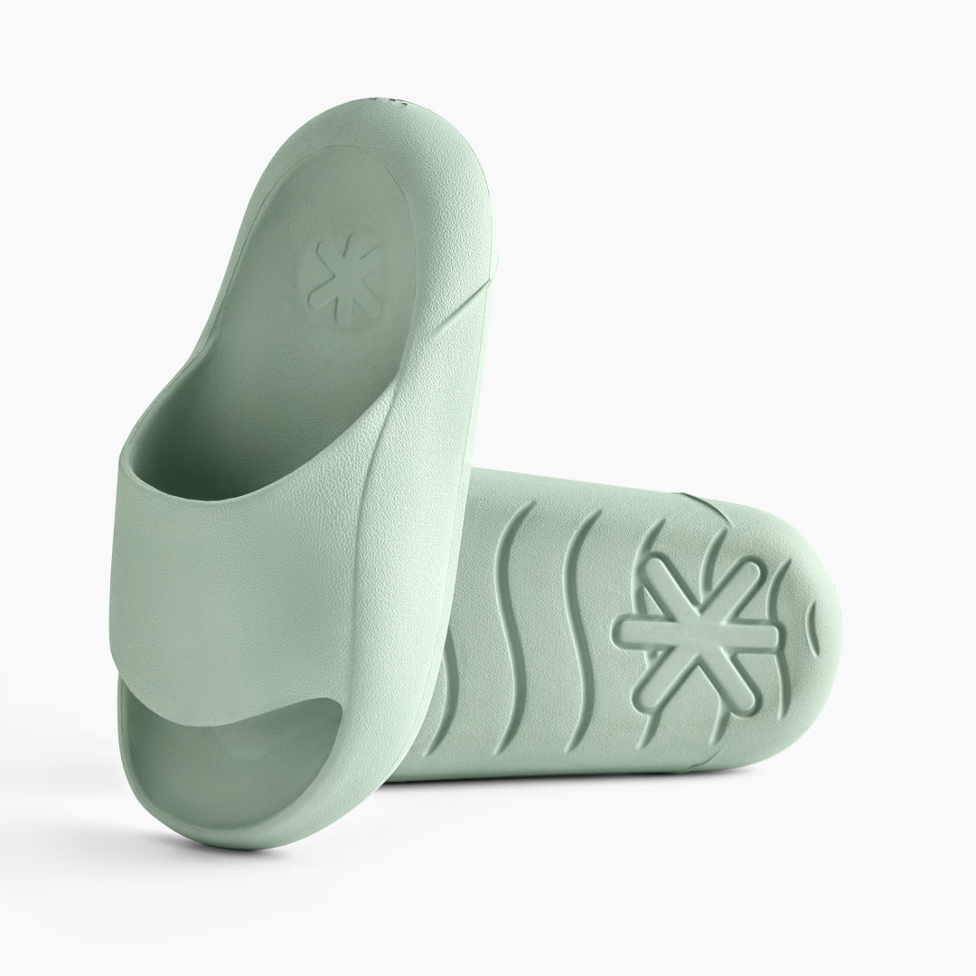 Green Ludic Sliders feature CloudFrame™ and EVA footbed