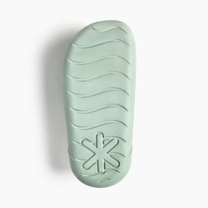 Ludic Sliders in Chutney Green are built for comfort and recovery