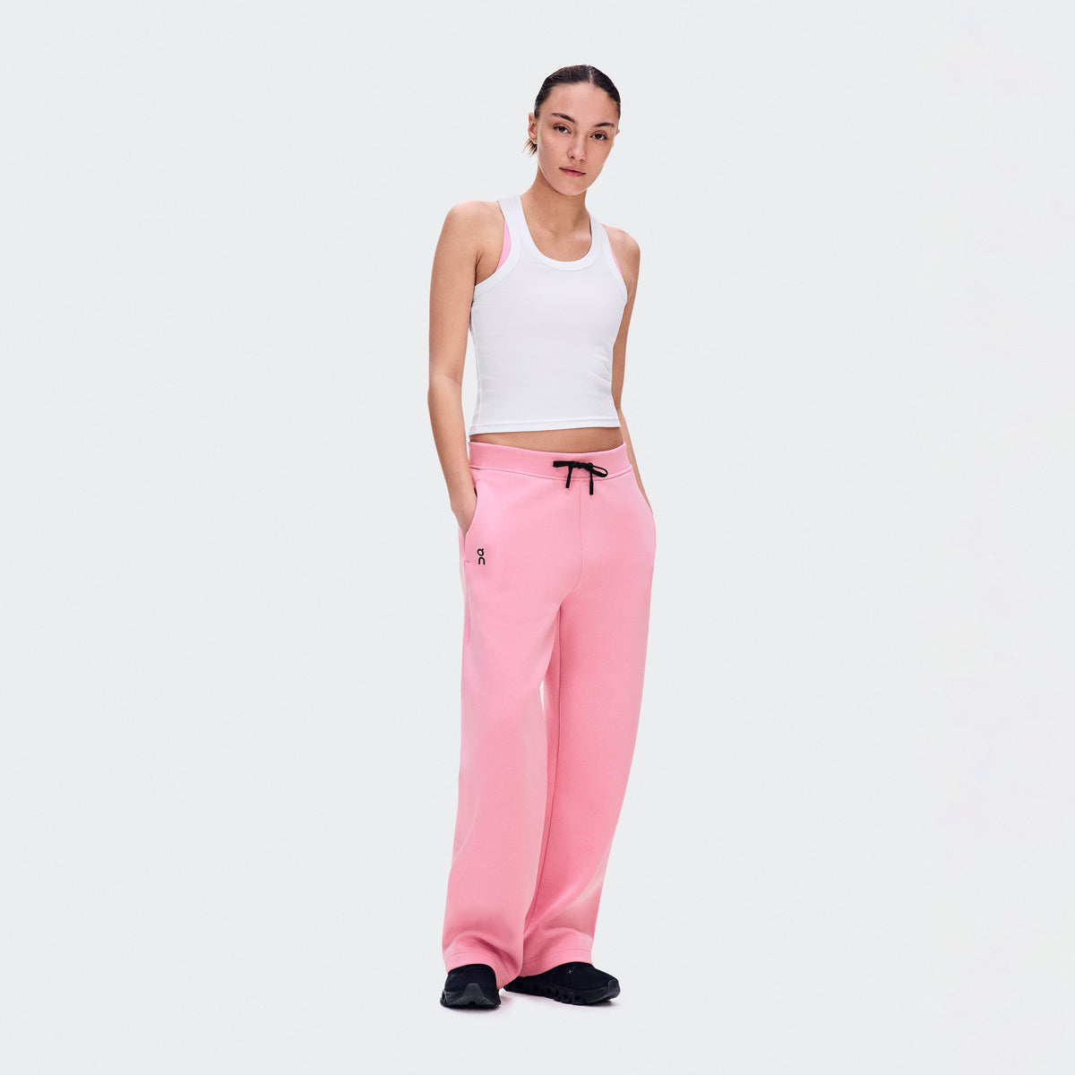 Focus Tech Sweatpants - Womens