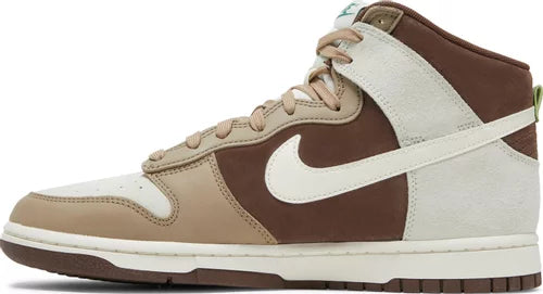 Nike Dunk High "Light Chocolate"