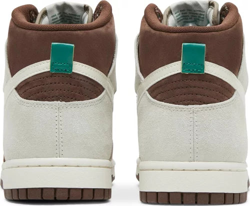 Nike Dunk High "Light Chocolate"