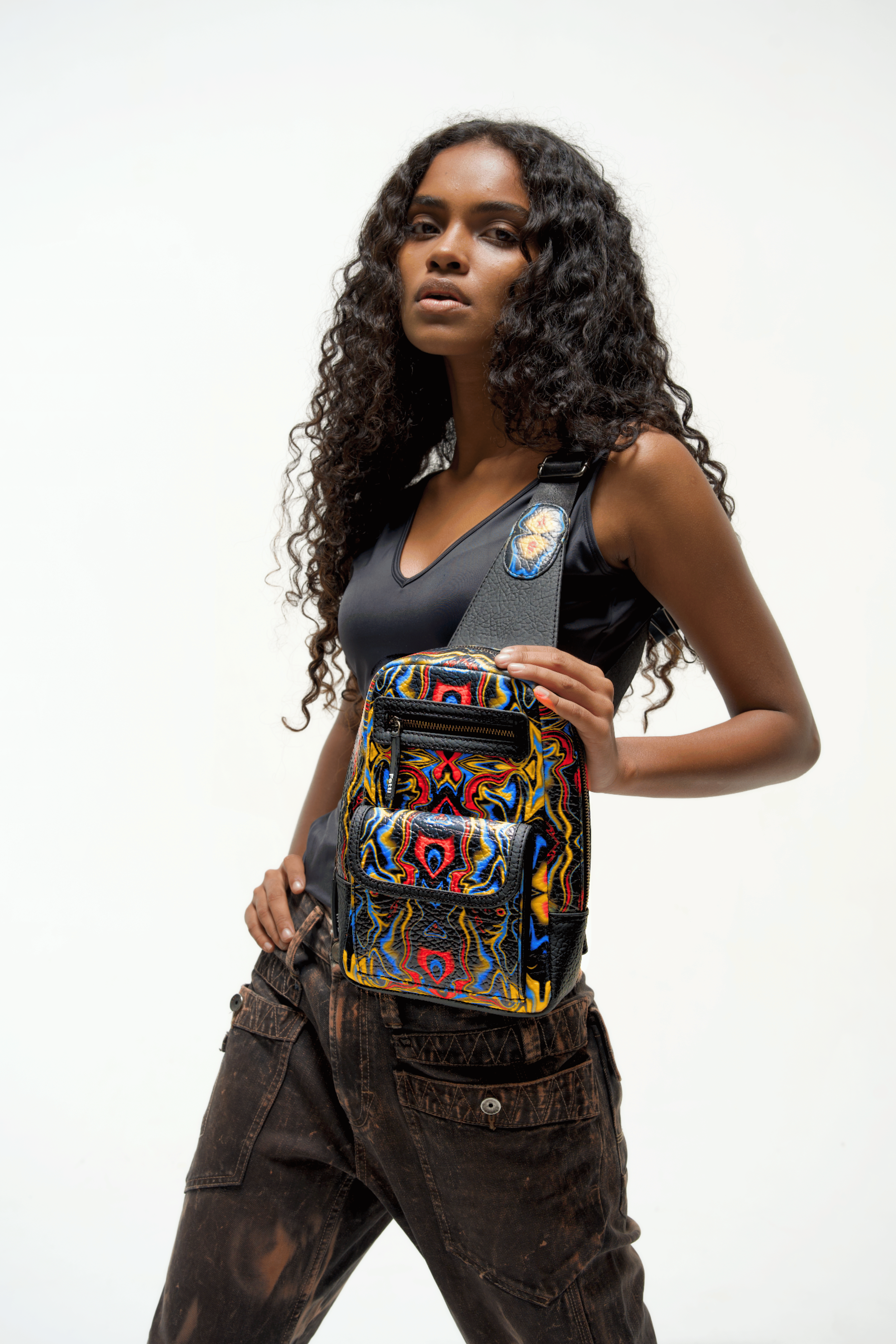 Kosmic Immersion Sling Bag - Noir Women - Fetti