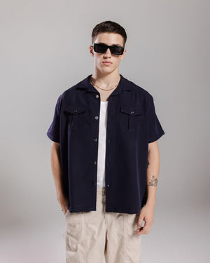 Bowling Shirt - Blue - Evrhood oversized shirt on model