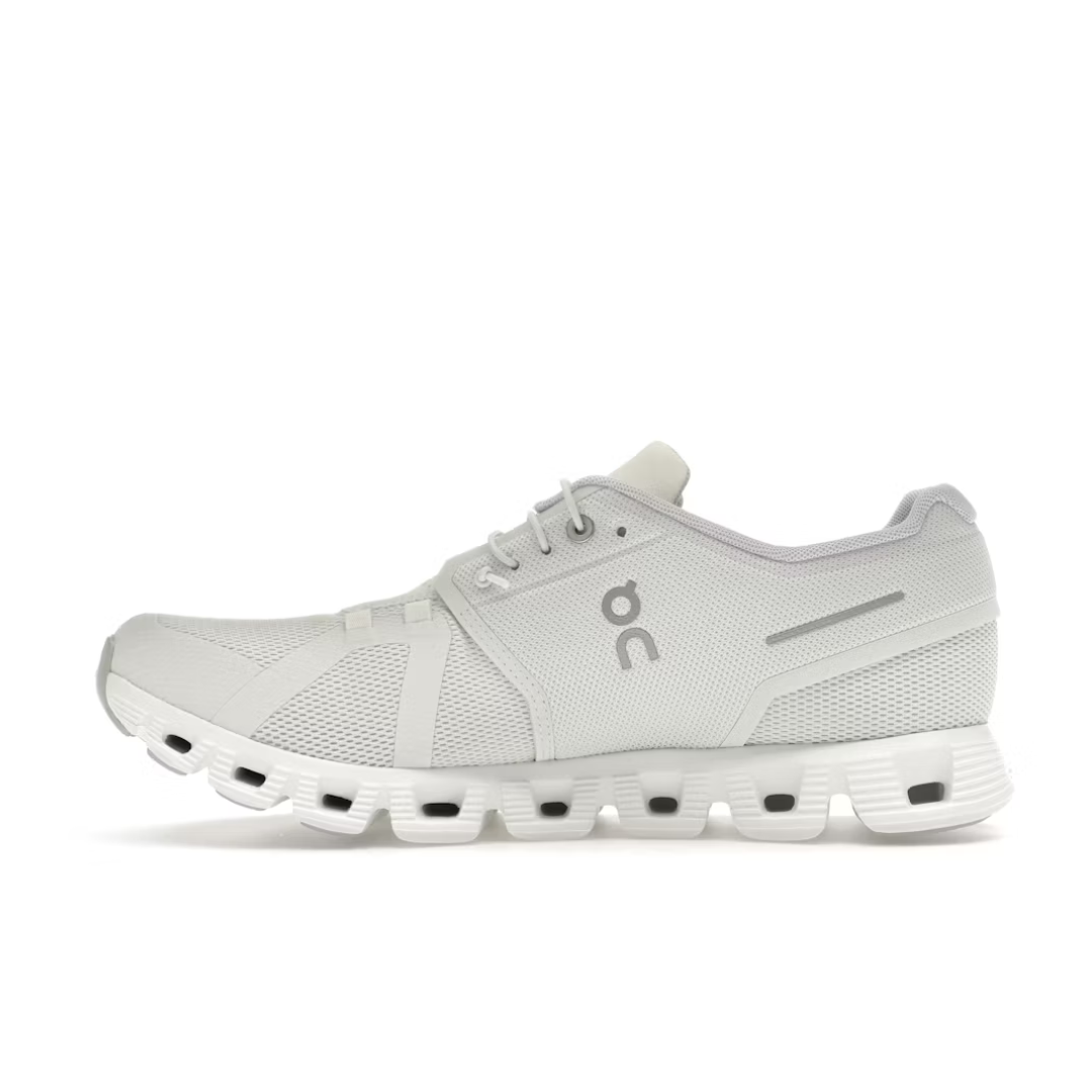 On Running Cloud 5 Ice White