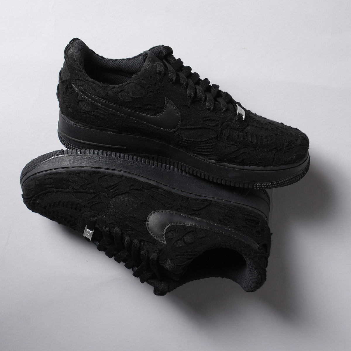 BLACK STITCH AF1
