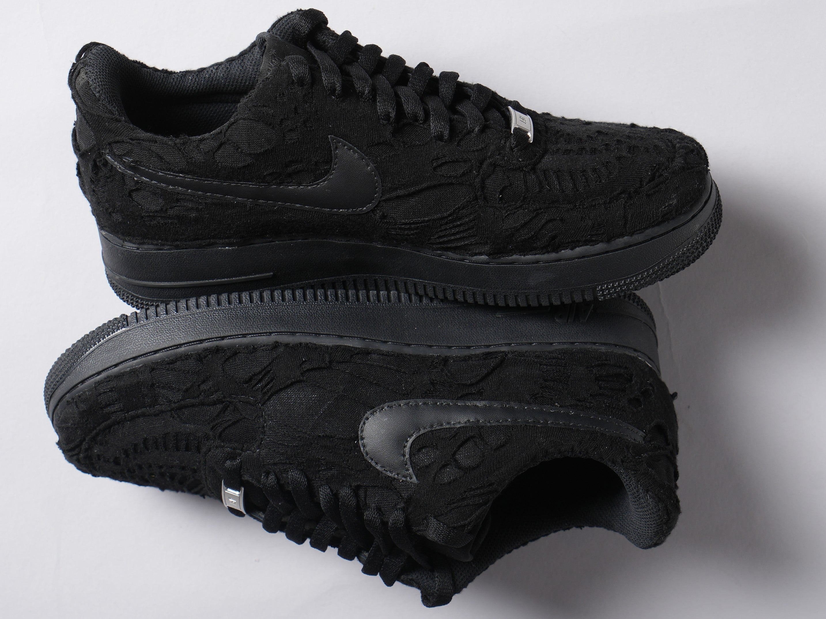 BLACK STITCH AF1