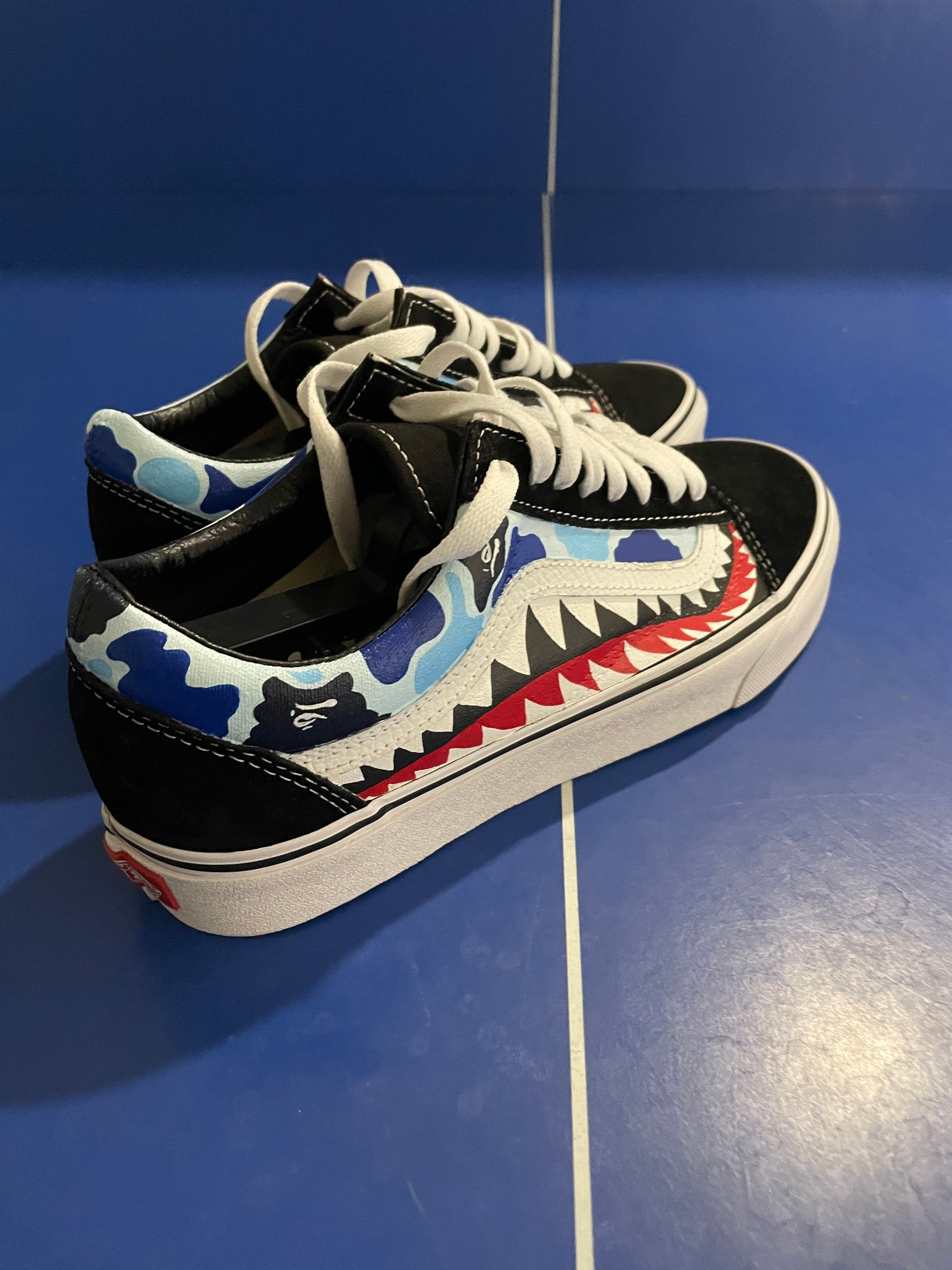 SHARK TEETH VANS