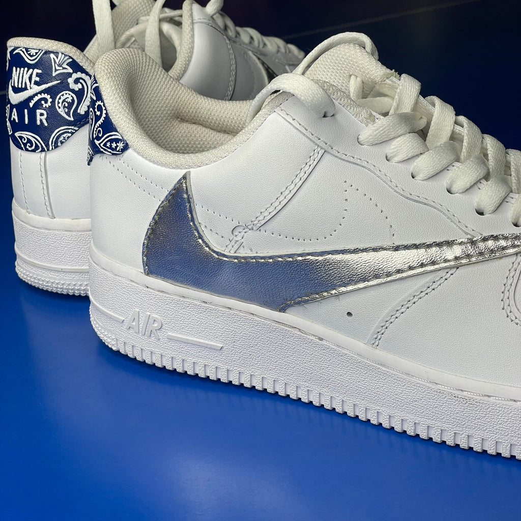 SILVER REVERSE SWOOSH AF1
