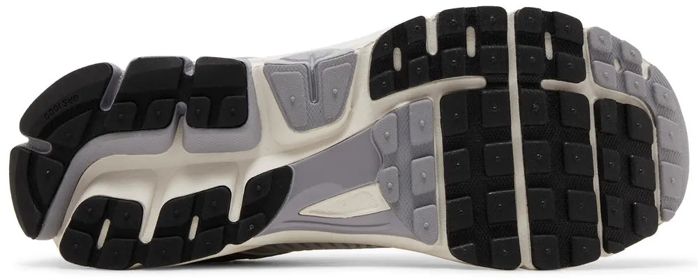 Nike Air Zoom Vomero 5 'Metallic Pewter Gold'