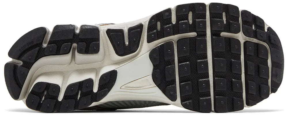 Nike Zoom Vomero 5 Light Silver Chrome