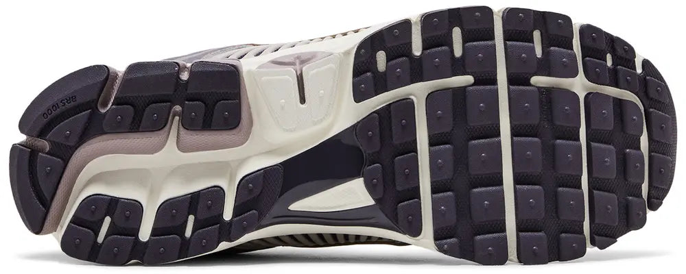 Nike Zoom Vomero 5 Platinum Violet