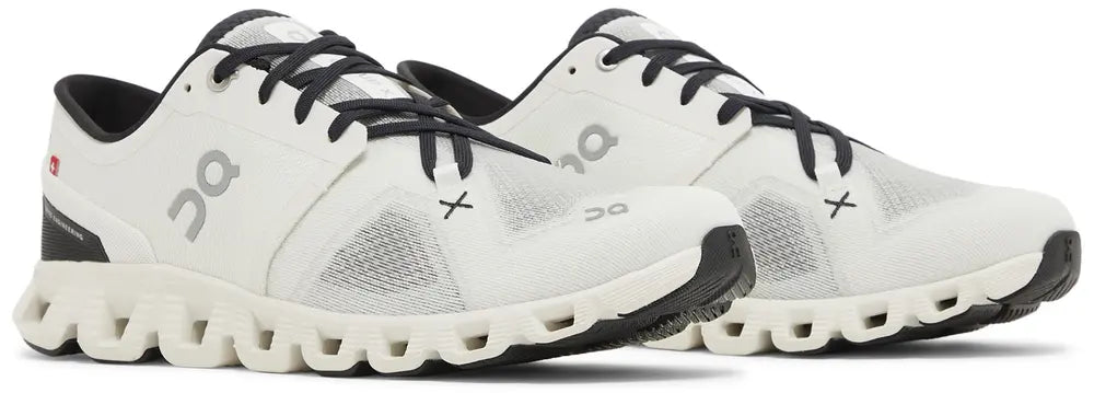 On Running Cloud X 3 Ivory Black