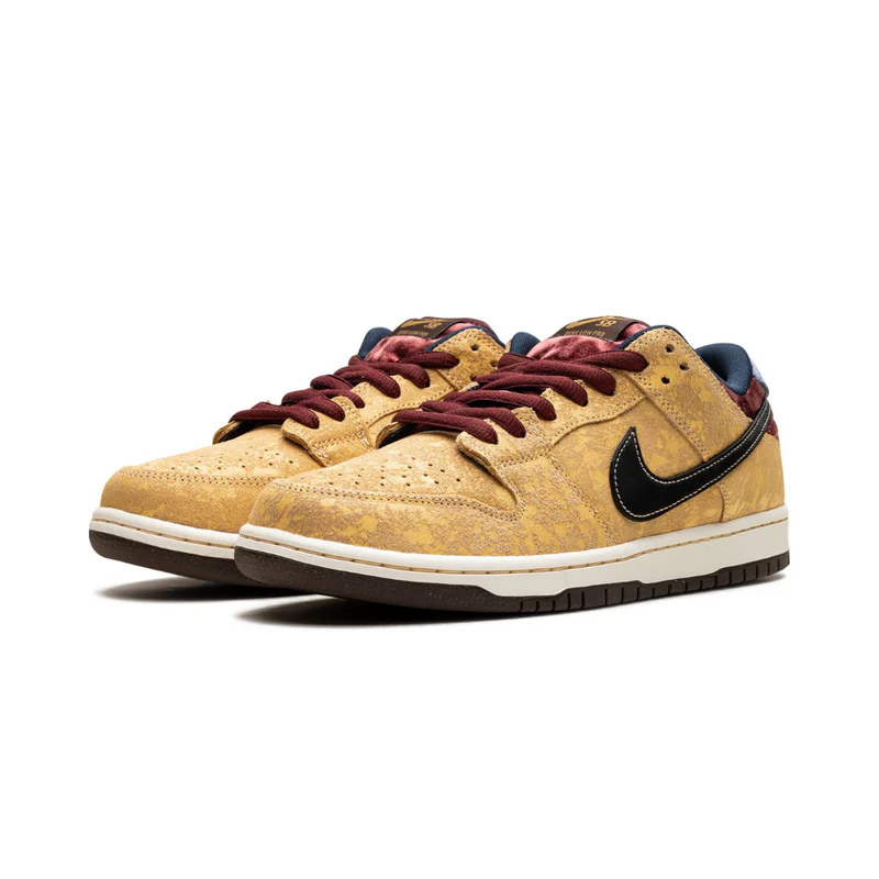 Nike SB Dunk Low City of Cinema