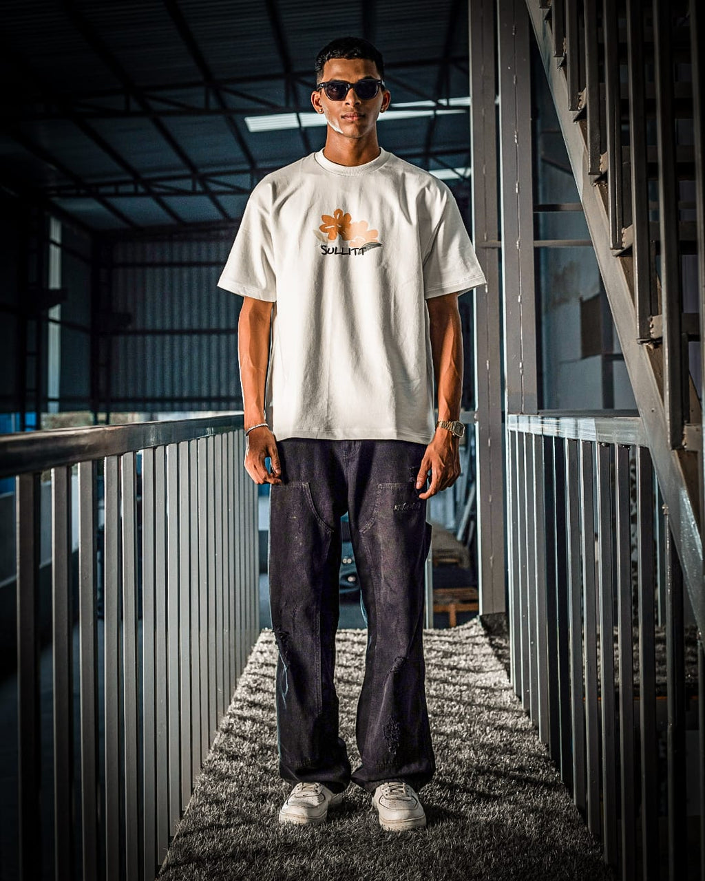 KISS OF NECTAR WHITE TEE