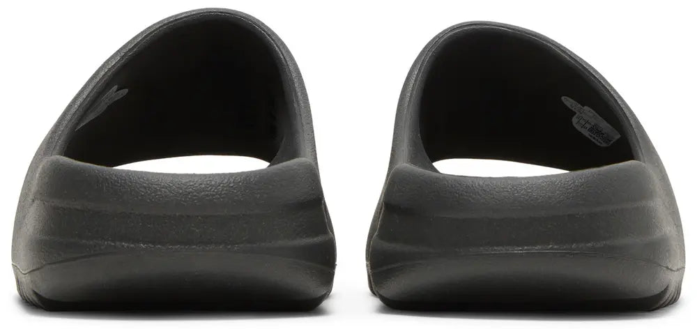 Yeezy Slides "Onyx"