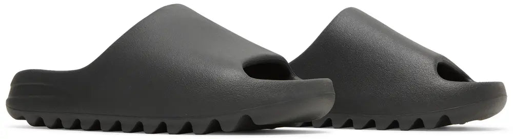 Yeezy Slides "Onyx"