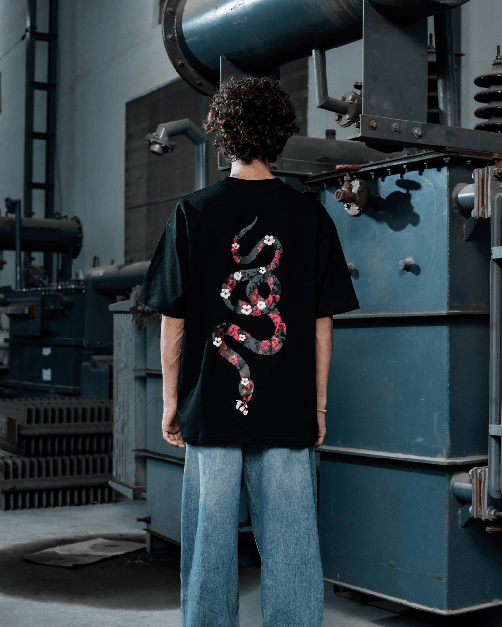 BLOOMED SNAKE TEE - SULLITT