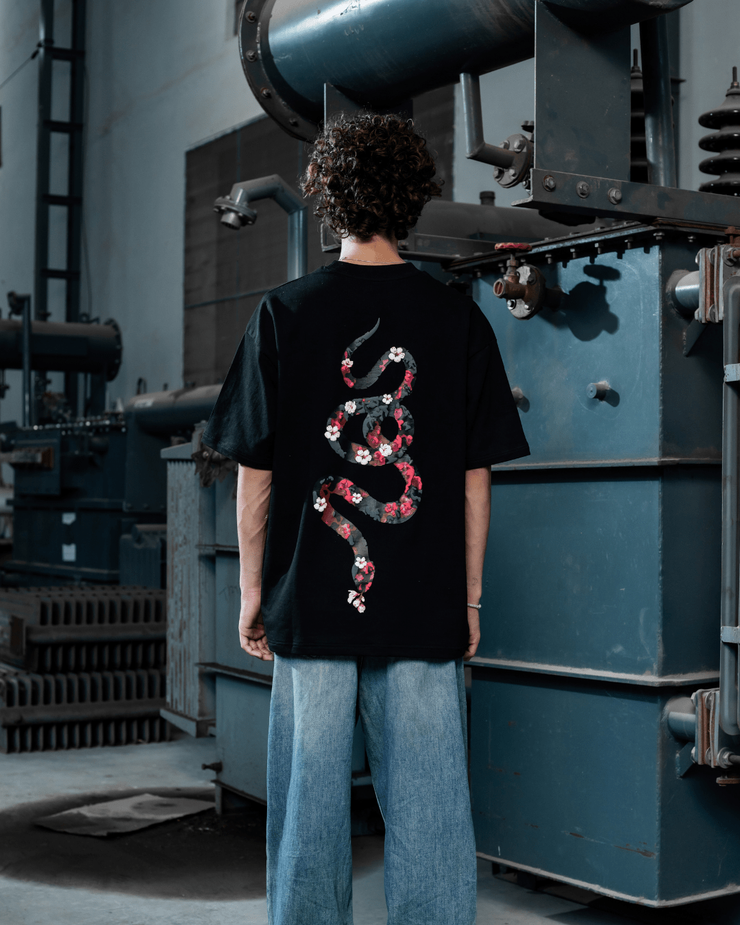 BLOOMED SNAKE TEE - SULLITT