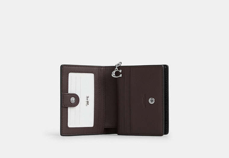 Snap Wallet In Signature Chenille - Silver/Black