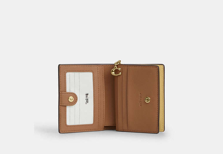 Snap Wallet In Signature Chenille - Gold/Vanilla