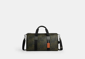 Explorer Duffle Bag 45 In Signature Camo Print - Silver/Green