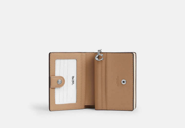 Snap Wallet In Signature Chenille - Silver/White/Chalk