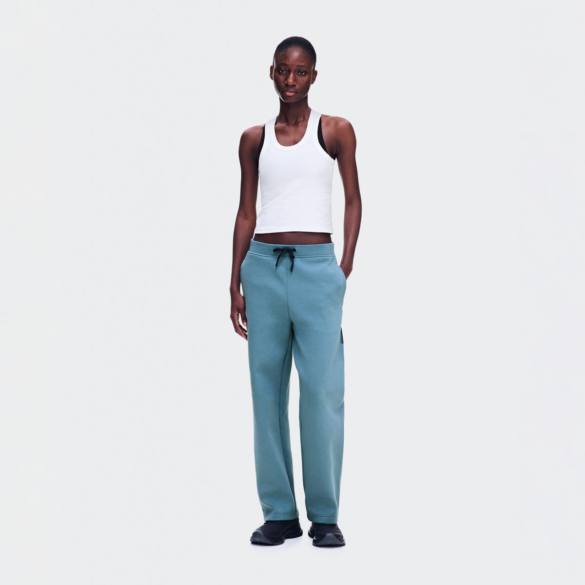 Focus Tech Sweatpants - Womens