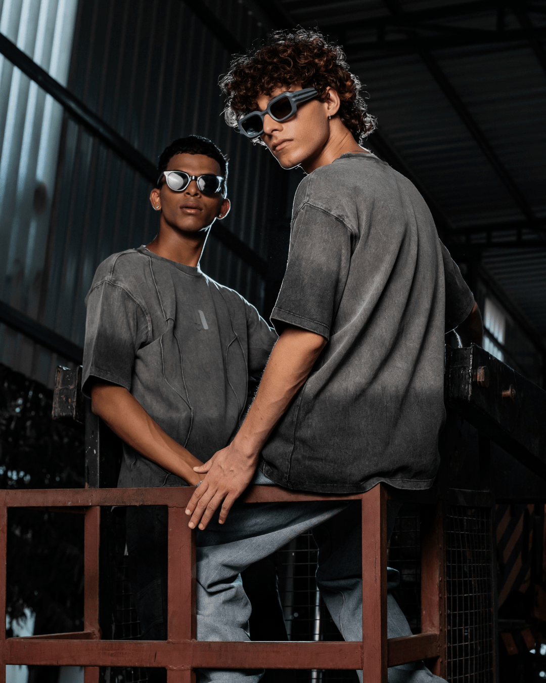 GREY THREADBARE TEE - SULLITT