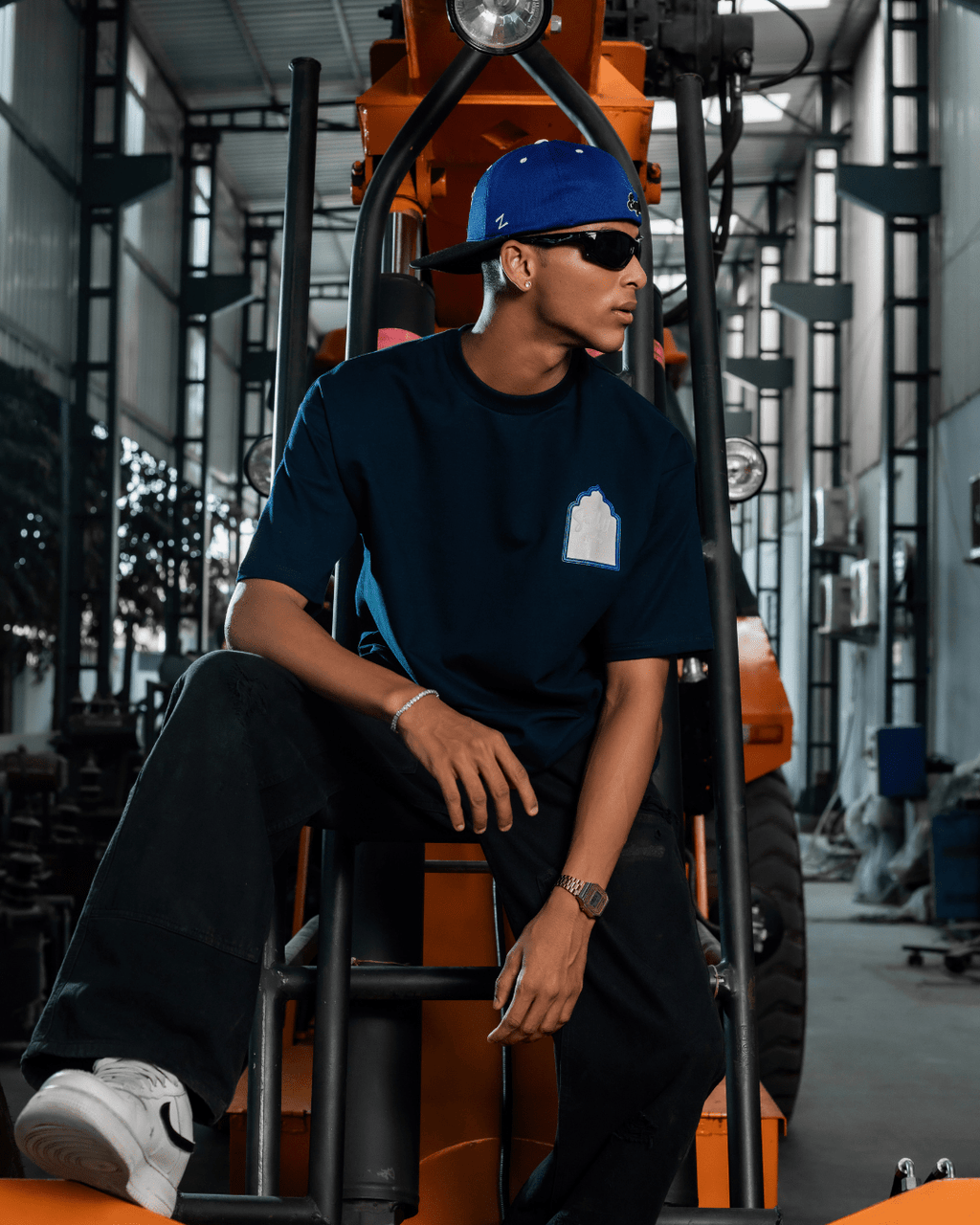 MIDNIGHT LADY SMOKE TEE - SULLITT