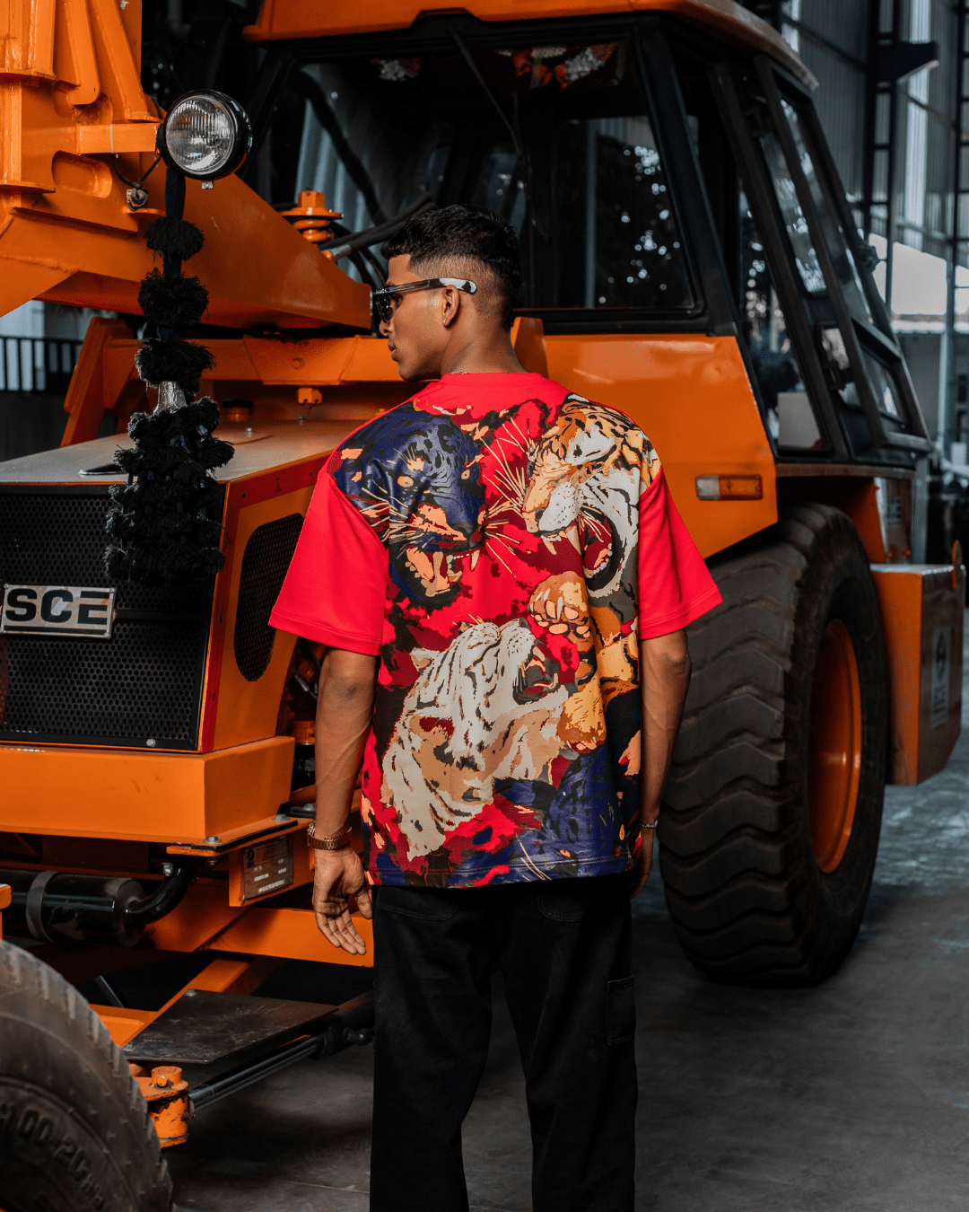 RIVAL ROAR TIGER RED TEE - SULLITT