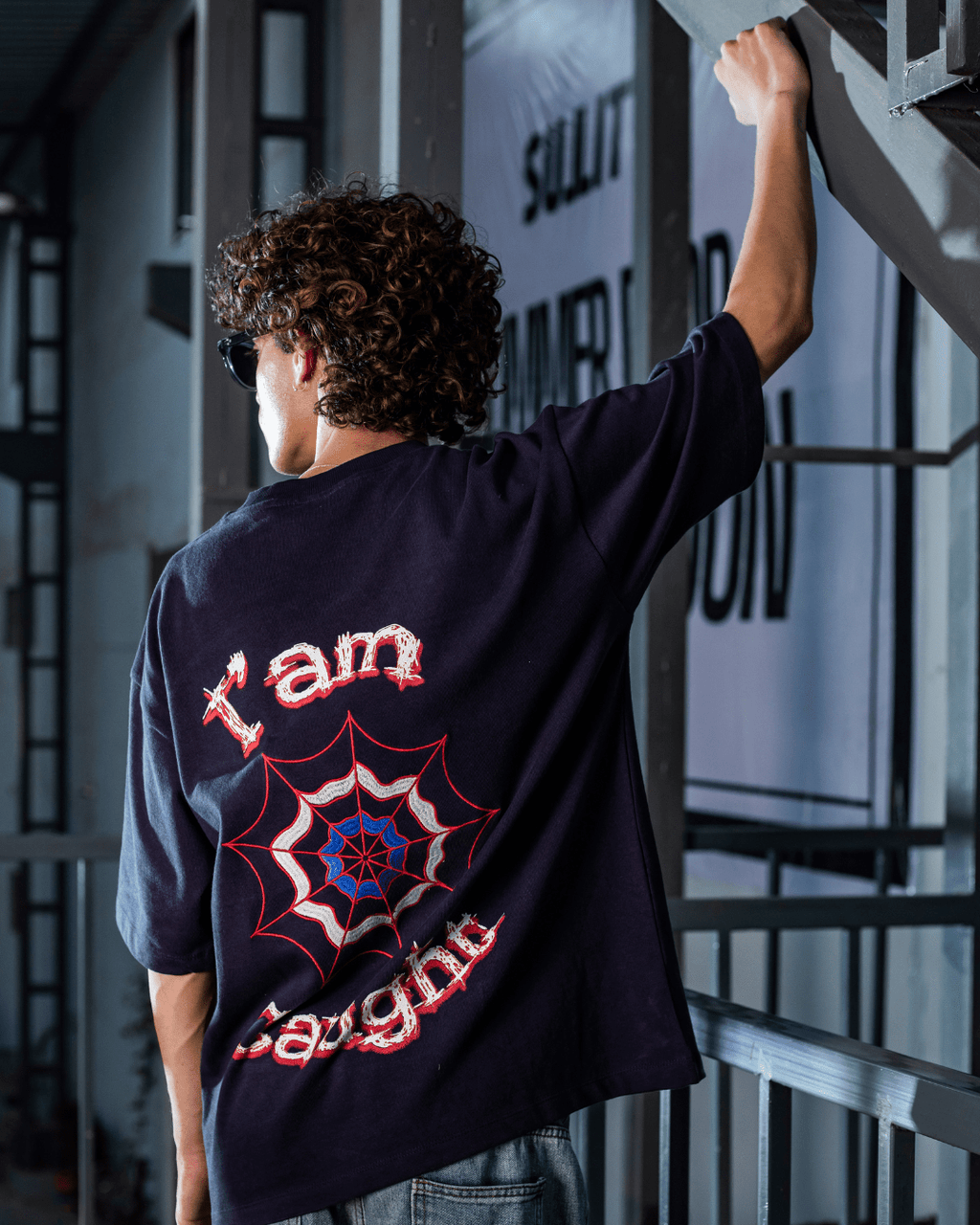 WEBBED UP NAVY BLUE TEE - SULLITT